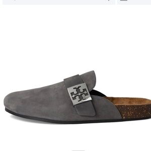 Tory Burch Mellow Mule Women's
Color: Charcoal Gray/ Silver size 9 NEW